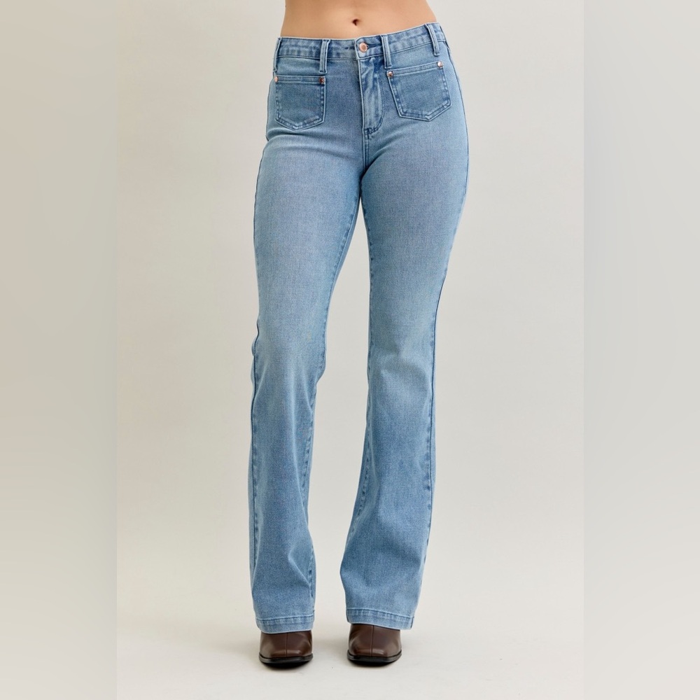 NWT Judy Blue Plus + Reg Size Mid Rise Patch Pocket Bootcut Jeans